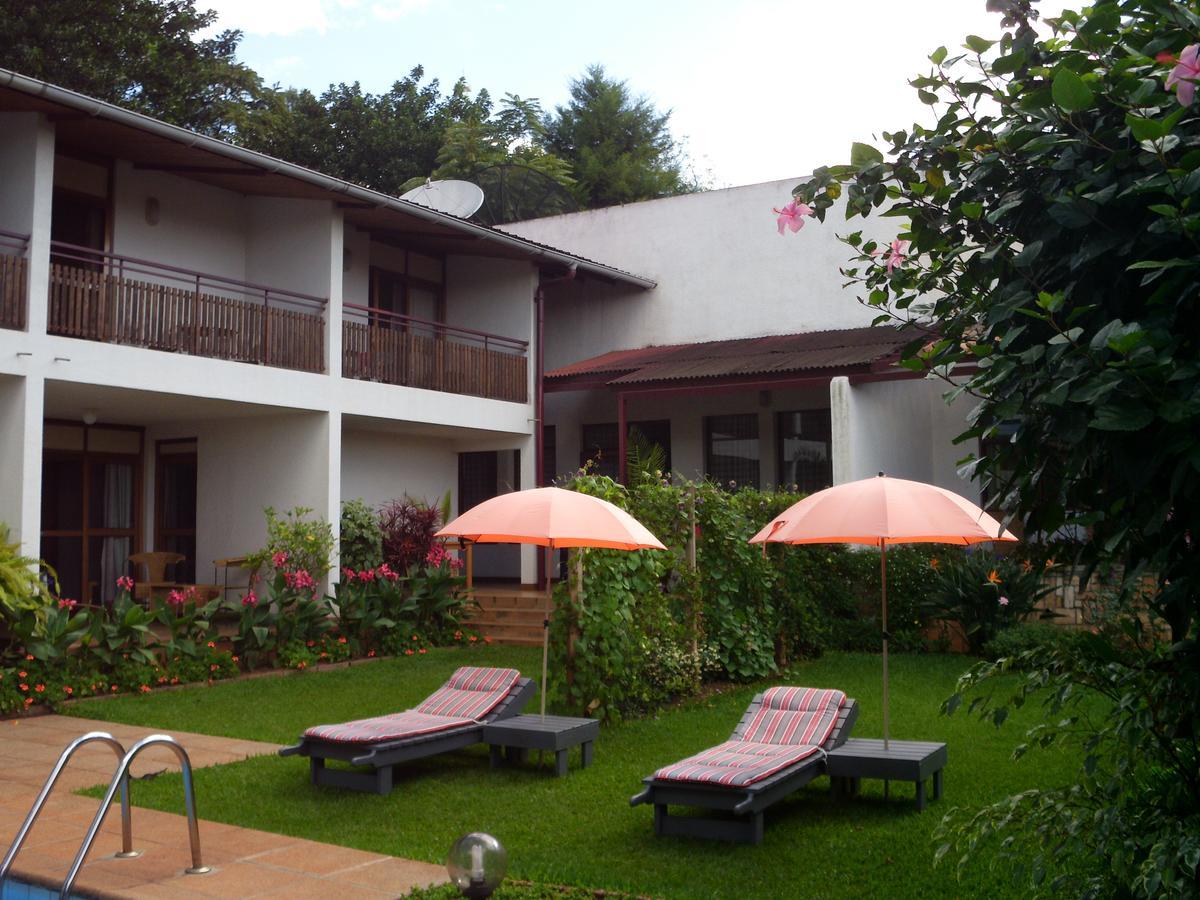 Hotel Le Garni Kigali Exterior photo