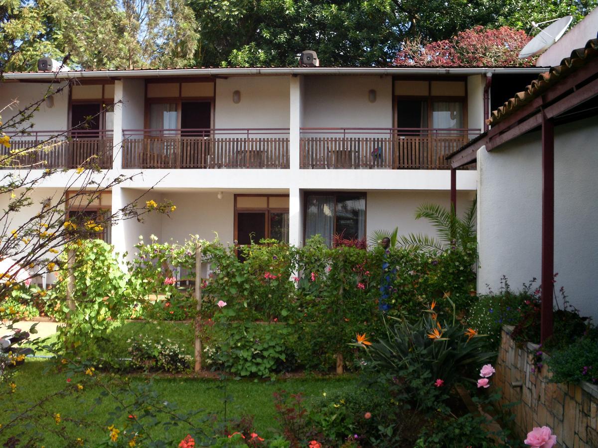 Hotel Le Garni Kigali Exterior photo